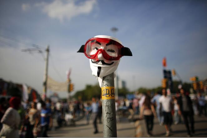 Sur la place Taksim, Istanbul, le 5 juin.