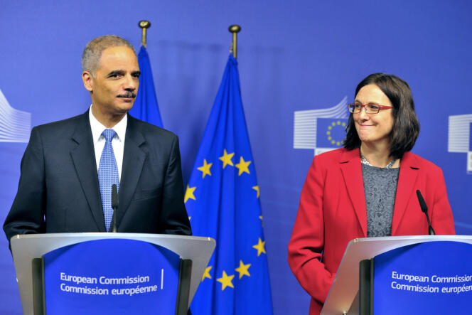Eric Holder et Cecilia Malmström, le 5 décembre 2012 à Bruxelles.