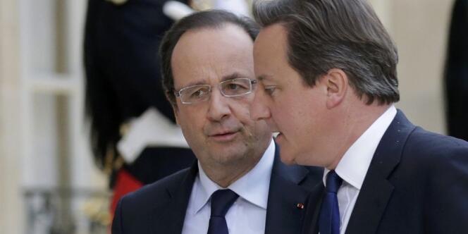 Le premier ministre britannique David Cameron militait jusqu'alors avec François Hollande pour la livraison d'armes aux rebelles syriens.
