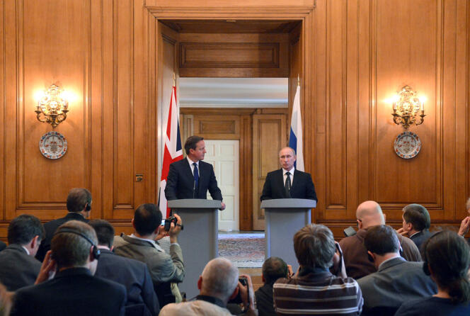 David Cameron et Vladimir Poutine à Londres, lors d'une rencontre le 16 juin, à la veille du sommet du G8. 
