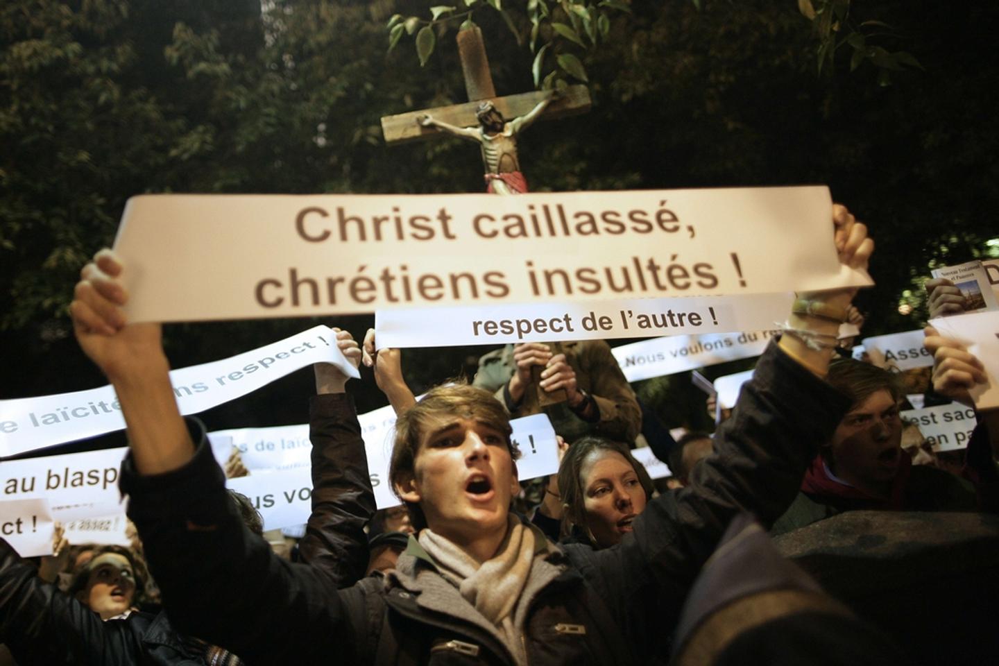 T-Shirt "Catholiques Vs Condamnés 1988" - Gildan 5000 Blanc - Unisexe