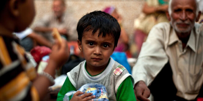 Des déplacés à Dehradun, capitale de l'Etat de l'Uttarakhand, le 21 juin 2013.