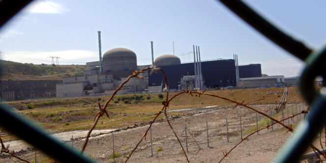 La centrale nucléaire de Flamanville, en 2005.