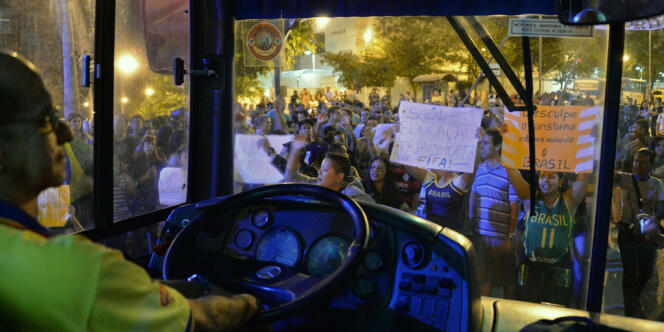 Manifestation antigouvernementale à Rio de Janeiro, vendredi 28 juin. 