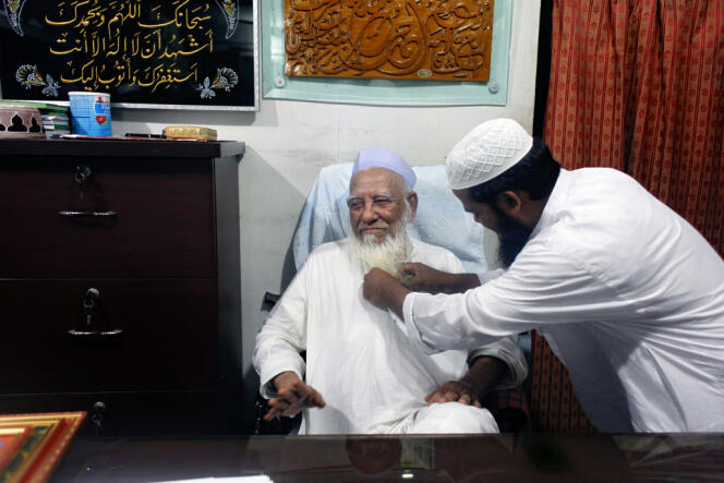 Shah Ahmad Shafi, chef de file du Hefara-al-Islam, à Chittagong, en mai.