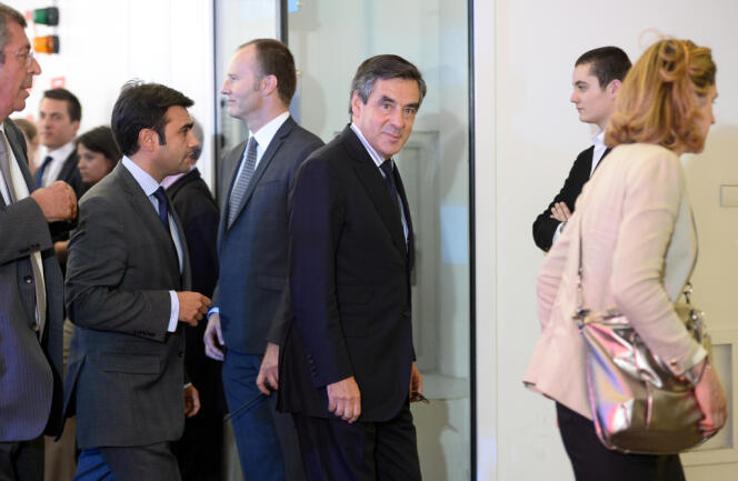 François Fillon n'a pas applaudi Nicolas Sarkozy lors du bureau politique de l'UMP, lundi 8 juillet.