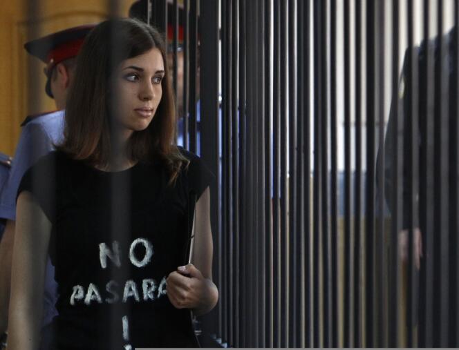 Nadejda Tolokonnikova, du groupe Pussy Riot, lors de son procès en appel en juillet 2013.