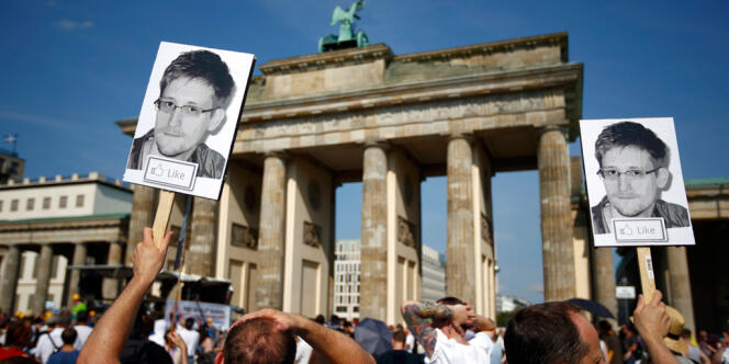Manifestation en soutien à Edward Snowden, le 27 juillet. 