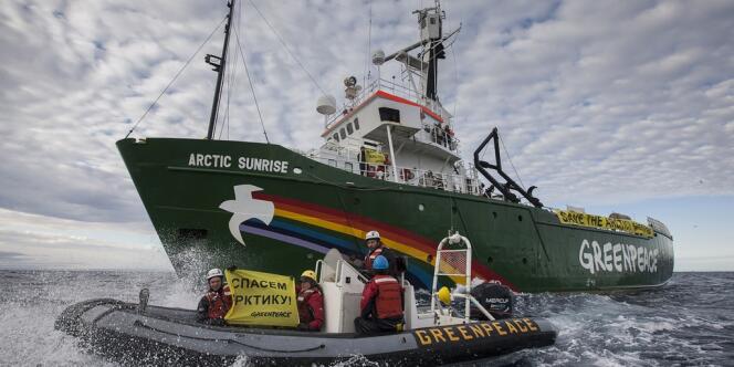 Greenpeace a annoncé, samedi 24 août, avoir envoyé un brise-glace dans l'Arctique, par la route maritime du Nord.