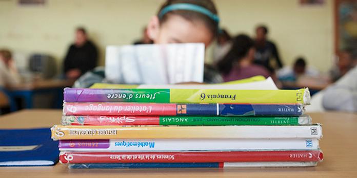 Adresse Aux Jeunes Qui Pensent Que La Shoah Est Trop - 