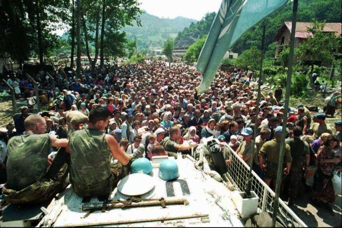 Massacre de Srebrenica: la justice reconnaît la faute de l ...