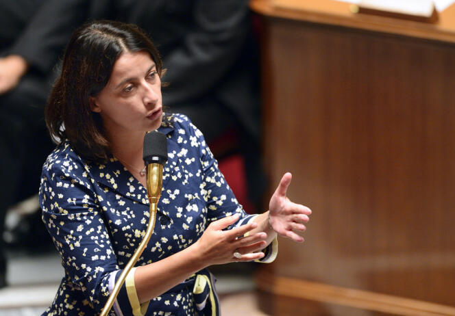 Cécile Duflot défendant son projet de loi logement à l'Assemblée nationale, en septembre. 