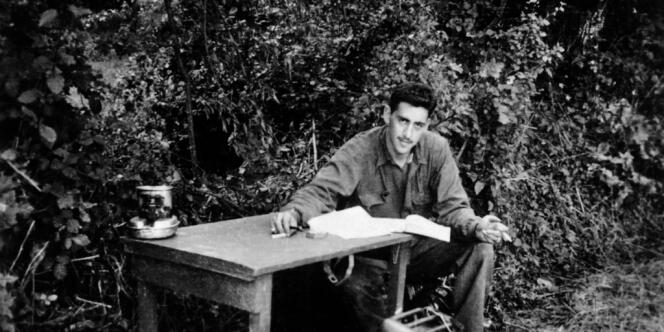 Pendant la seconde guerre mondiale, le soldat J.D. Salinger a continué à travailler sur 