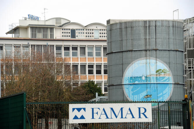 Orléans, 2013. L'usine Famar pourrait être rasée pour implanter une salle de spectacles de 10 000 places.