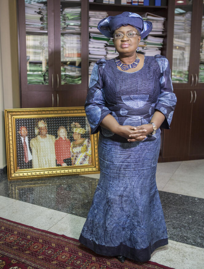 Ngozi Okonjo-Iweala, ministre nigériane des finances, dans son bureau à Abuja, le 10 septembre.