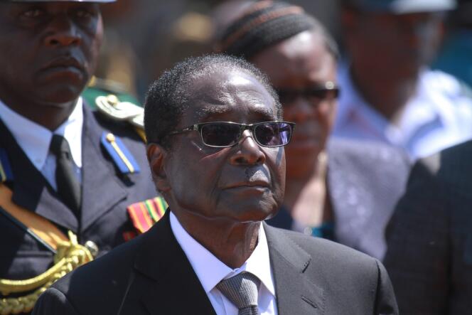 Le président zimbabwéen, à Harare, le 25 août.