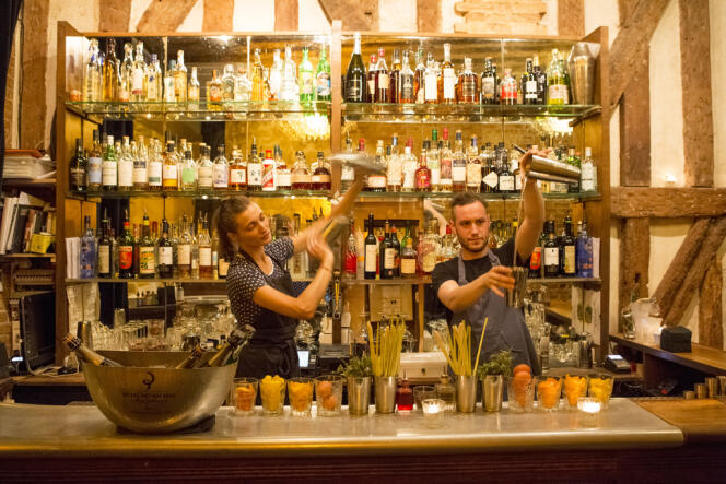 Des bars, comme l'Experimental à Paris travaillent à la conception de leurs 