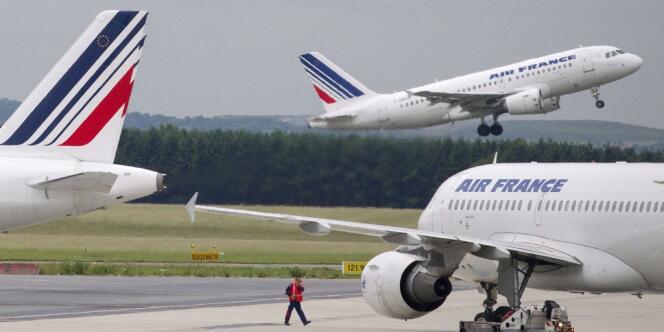 Avions de la compagnie Air France, le 1er juin 2012 à Roissy.