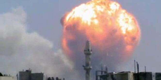 Explosion d'un dépôt de munitions en juillet à Homs.