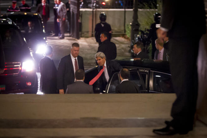 Le secrétaire d’Etat américain John Kerry à son arrivée au Quai d’Orsay, mardi 22 octobre.