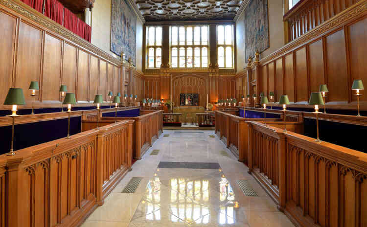 A general view of the interior of the Chapel Royal at St James's Palace in central London on October 17, 2013, where Prince George of Cambridge will be christened.  Britain's Prince George, the son of Prince William and his wife Catherine, is to be christened on October 23, 2013 in a private family ceremony far removed from the global media circus that surrounded his birth. AFP PHOTO/POOL/JOHN STILLWELL