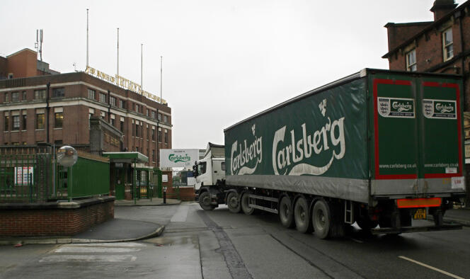 Comme ses grands concurrents, AB InBev, SabMiller et Heineken, Carlsberg souhaite réduire sa dépendance au marché européen où les ventes de bière s’érodent année après année. 