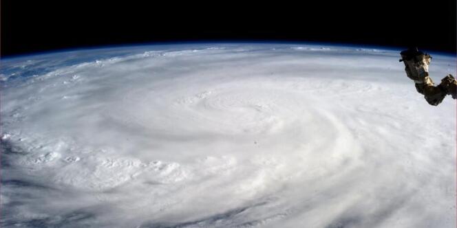 Le typhon Haiyan vu de la station spatiale internationale, le 9 novembre.