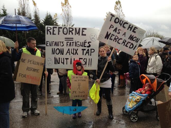 Manifestation contre la réforme des rythmes scolaires, le 14 novembre à Auxerre (Yonne).