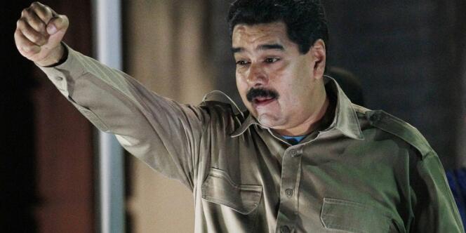 Le président du Venezuela, Nicolas Maduro, après avoir été investi des pouvoirs spéciaux, le 19 novembre à Caracas.