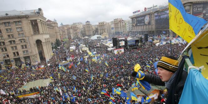 Une « marche du million » est organisée dimanche à Kiev pour exiger la démission du gouvernement et le rapprochement du pays avec l'Union européenne.