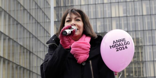 La candidate socialiste à la mairie de Paris, Anne Hidalgo, a présenté le 8 décembre son programme pour la capitale.