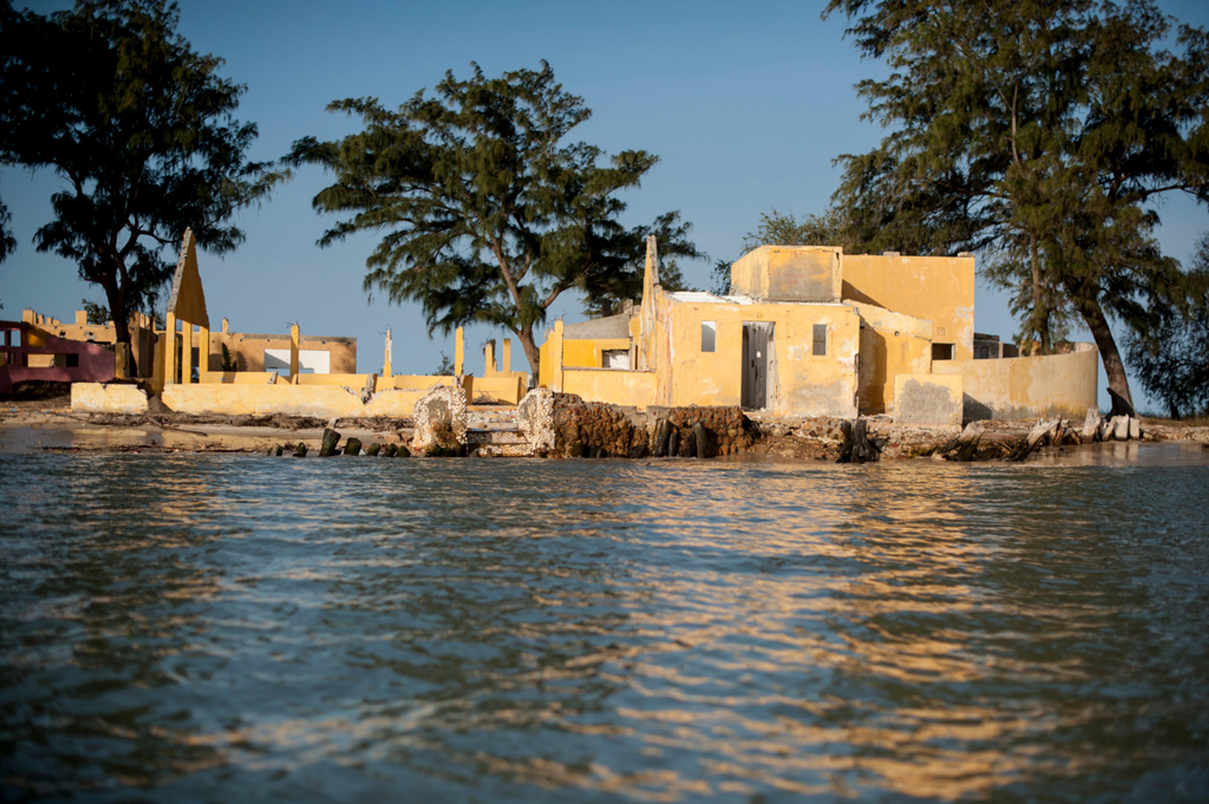 Pr s De Saint Louis Du S n gal La Mer Engloutit Les Villages