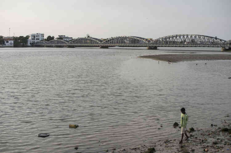 02/12/2013. Saint Louis. Senegal. Vue du pont Faidherbe de Saint Louis.   ©Sylvain Cherkaoui pour Le Monde