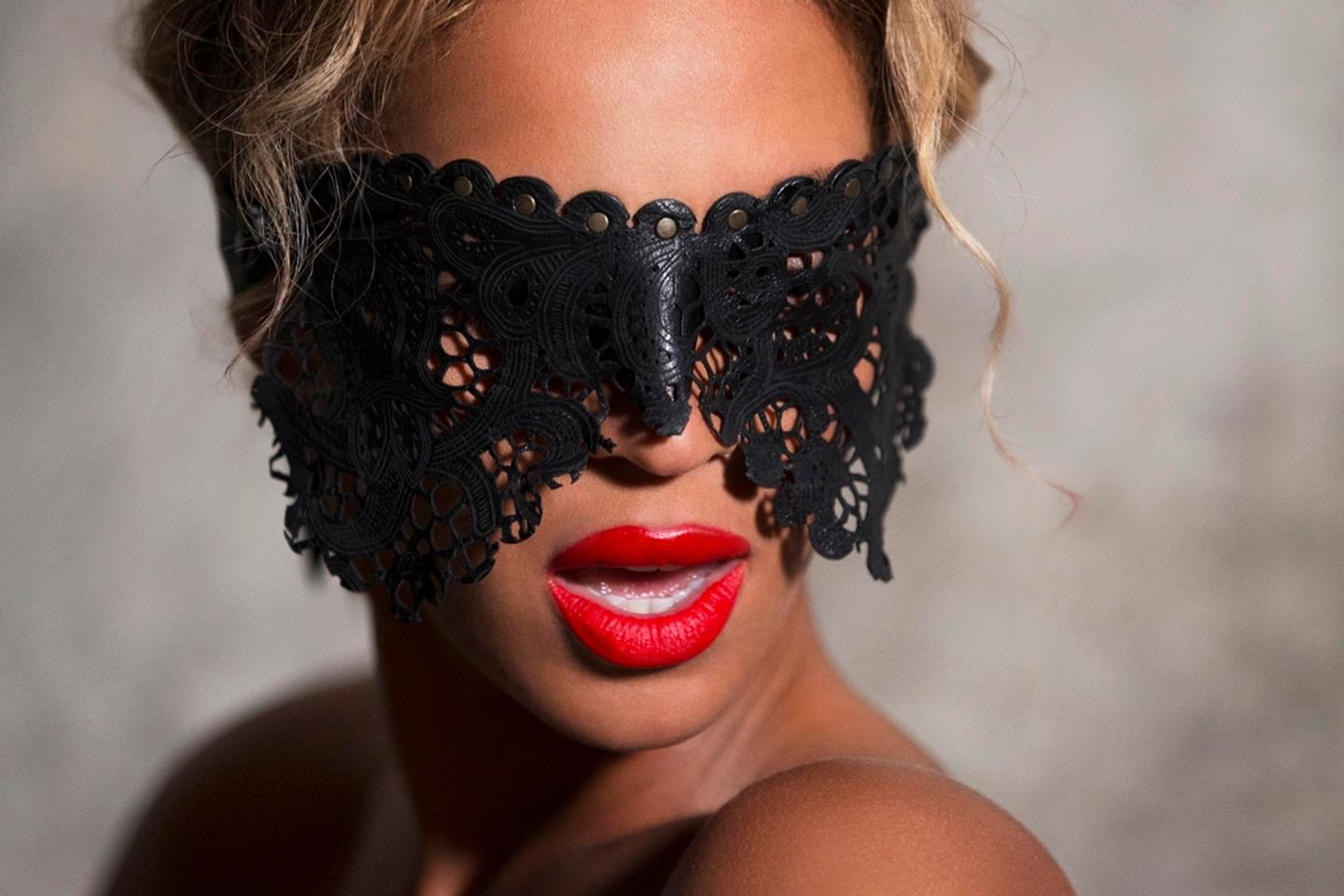Beyoncé, une surprise en lettres capitales