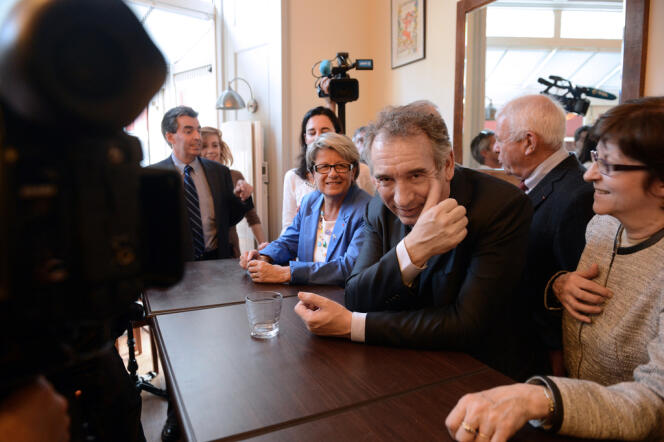 François Bayrou à Pau le 7 novembre, lors de l'annonce de sa candidature à l'élection municipale.