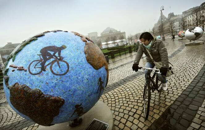 A Copenhague, en 2009, lors d'une exposition mettant en garde contre le changement climatique.