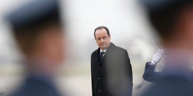 François Hollande à Brize Norton (Royaume-Uni), le 31 janvier.