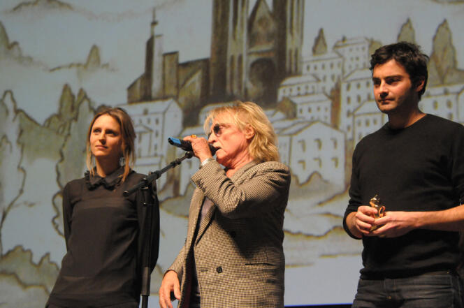 Sabrina Seyvecou, Christophe et Ilan Klipper lors de la cérémonie de remise des prix à Clermont-Ferrand, le 8 février 2014.
