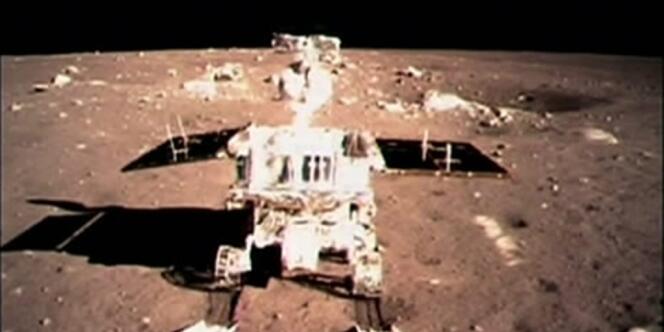 Photo du rover chinois Lapin de Jade prise sur la Lune le 15 décembre 2013.