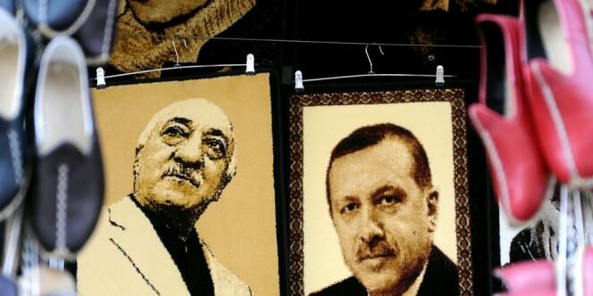 Portraits de l’imam Fethullah Gülen (à g.) et du premier ministre turc, Recep Tayyip Erdogan, en janvier, à Gaziantep (sud du pays).