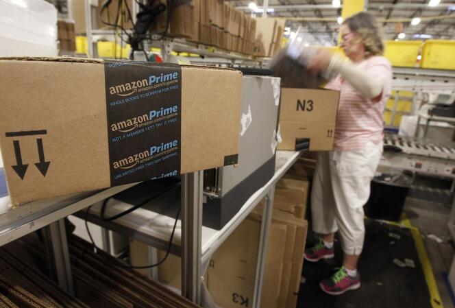 Un centre de distribution d'Amazon à Phoenix (Arizona) en novembre 2013. 