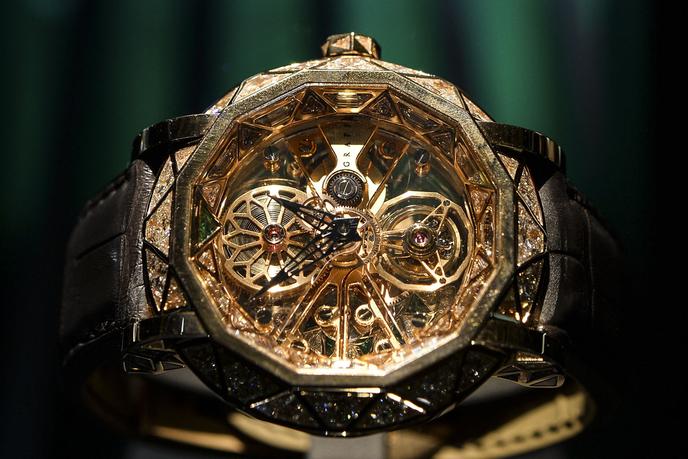 Montre À Du Smartphone L'heure La f76ybgY