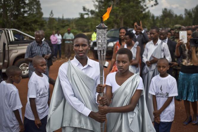 Cérémonie pour les 20 ans du génocide, à Kirehe, dans l'est du Rwanda.