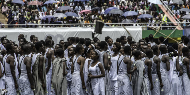 Cérémonie de commémoration du génocide au stade Amahoro, à Kigali. 