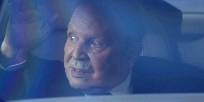Le président algérien Abdelaziz Bouteflika est fortement critiqué par Amnesty International.