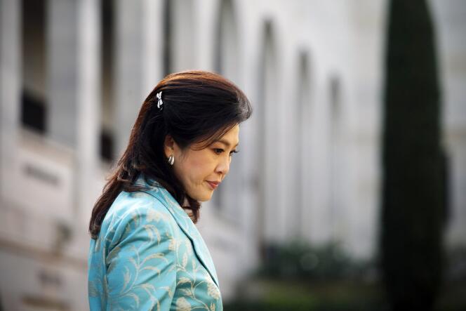 La Cour constitutionnelle a démis la première ministre thaïlandaise Yingluck Shinawatra de ses fonctions, mercredi, estimant qu'elle était coupable d'abus de pouvoir.