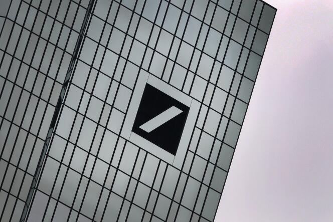 Deutsche Bank a vendu jeudi son casino de Las Vegas, The Cosmopolitan, au fonds Blackstone pour se recentrer sur ses activités et renforcer son bilan financier.