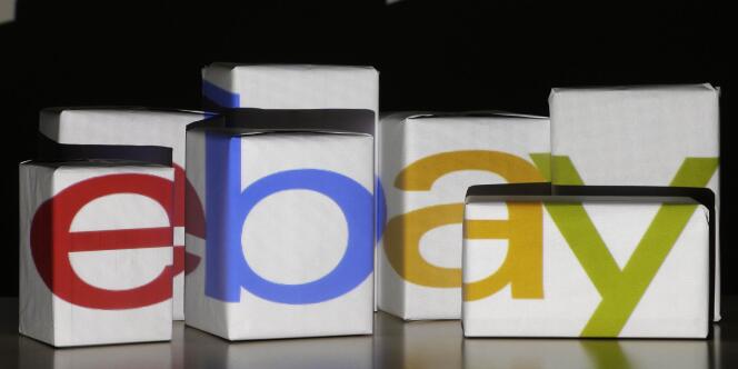 Le logo d'eBay, projeté dans les locaux de l'entreprise à Varsovie, le 21 janvier. 