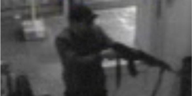 Image de vidéosurveillance montrant l'auteur de la tuerie du Musée juif de Bruxelles.