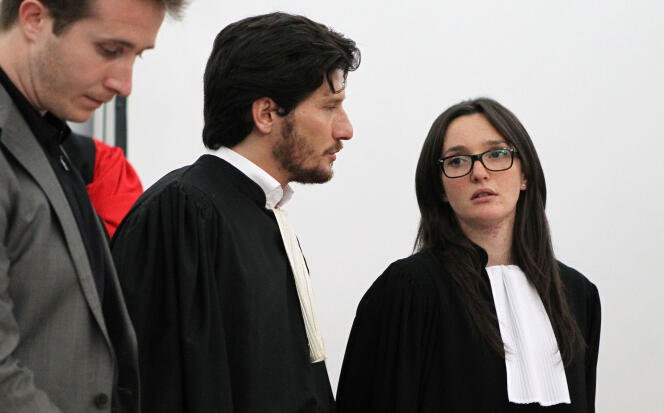 Les avocats Paul et Anna-Maria Sollacaro, enfants d’Antoine Sollacaro, à la cour d’assises d’Ajaccio le 12 mai 2014.